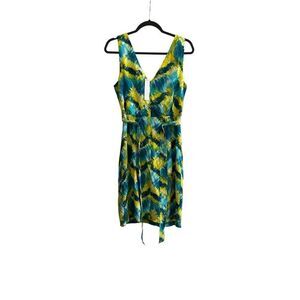 NWT Trina Turk EATON Tie Waist Dress Size 10 V Neck